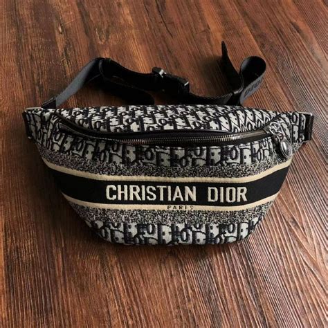 dior fanny pack dupe|dior fanny pack men's.